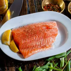 Jakie przyprawy do łososia, aby wydobyć jego wyjątkowy smak?