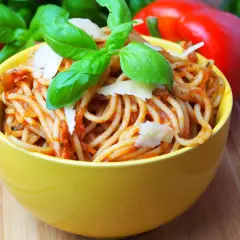 Szybkie spaghetti bez mięsa – łatwy przepis na pyszne danie w 15 minut