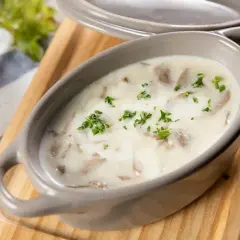 Ile kalorii ma zupa pieczarkowa? Zaskakujące wartości odżywcze!