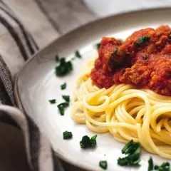 Spaghetti po polsku: Odkryj smaki, które zaskoczą Twoje podniebienie