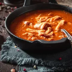 Jakie przyprawy dodajemy do flaków, aby uzyskać wyjątkowy smak?