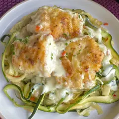 Dorsz na spaghetti z cukinii – pyszny przepis, który zachwyci każdego