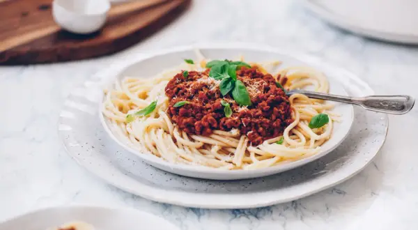 Sos do spaghetti: jak smak wpływa na idealne danie?