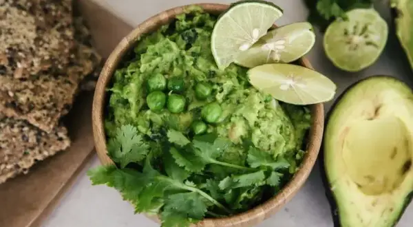 Jak uratować gorzkie guacamole i przywrócić mu smak
