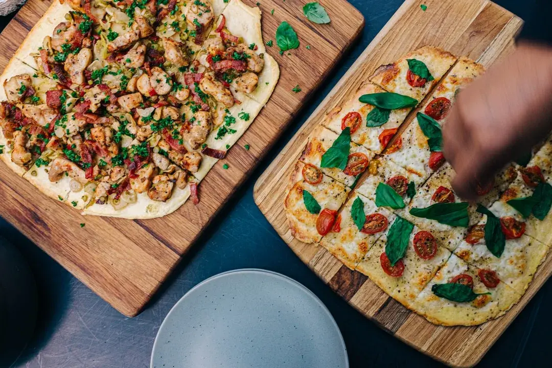 Ile osób zje pizzę 30 cm? Sprawdź, czy wystarczy dla Ciebie