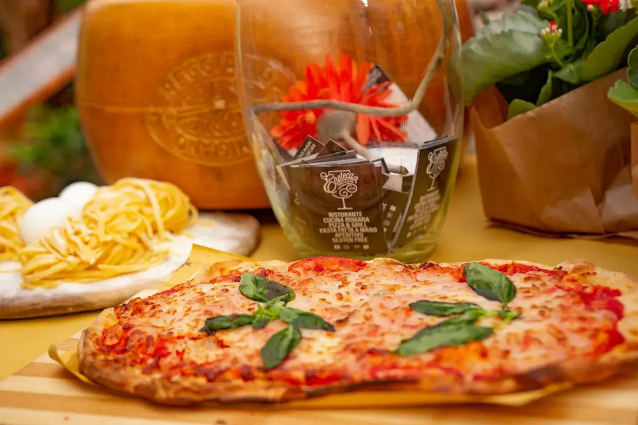 Zdjęcie Pizza neapolitańska czym się różni od innych rodzajów pizzy?